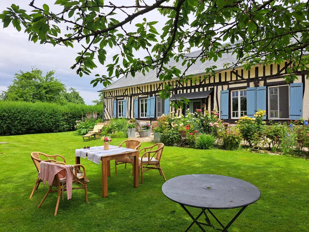 A vendre jolie Maison Normande, proche du Bec Hellouin 27800