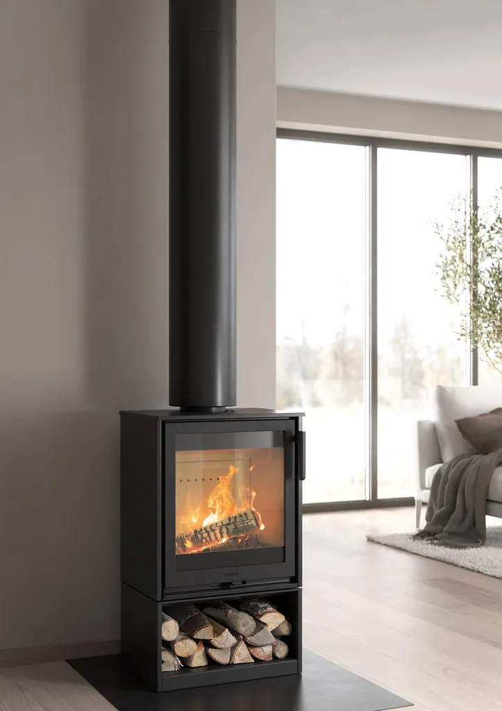 poêle à bois rectangulaire au design intemporel