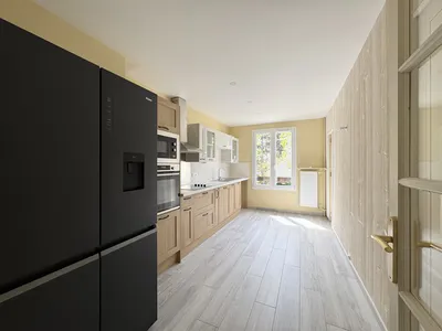 Appartement familial 3 pièces de 124,35m2 lumineux avec balcon, garage et cave à Louveciennes proche de la gare.