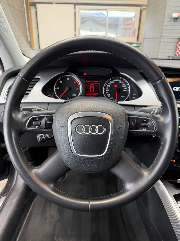 AUDI A4 ALLROAD / 2L TDI 143 CHV / CARPLAY / AMBIANCE LUXE