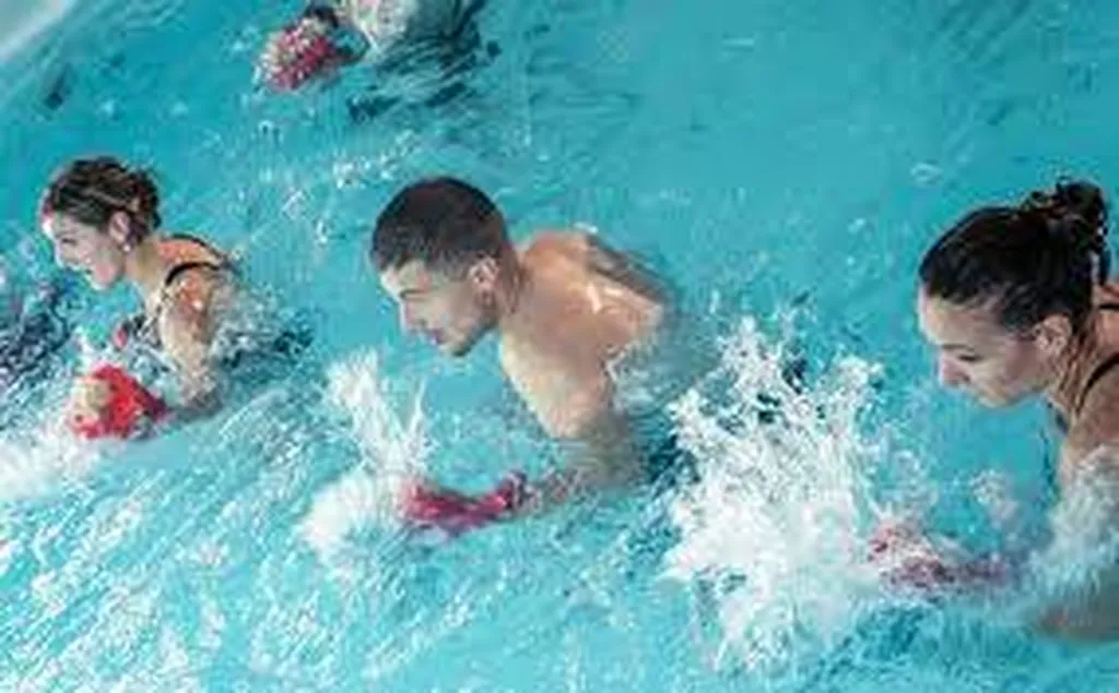 Aquaboxing Bordeaux : Aquagym intense et Cardio à Bordeaux et Artigues
