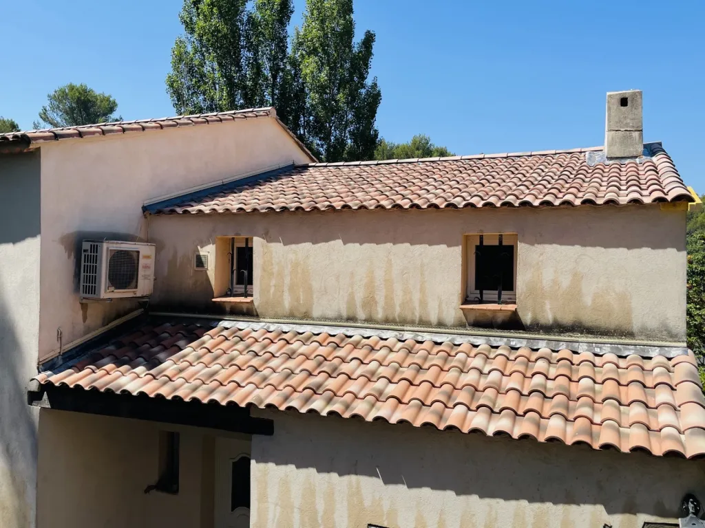 intervention de couvreur Bouc-Bel-Air 13320