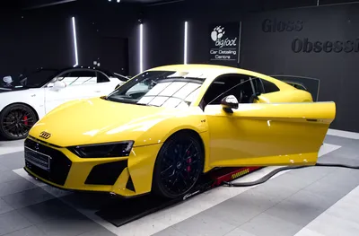 Pose complète du film PPF X-PEL sur carrosserie Audi R8 Performance.