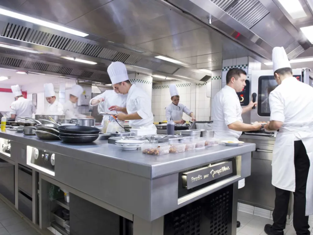 Photo de brigade de restaurant à Lyon