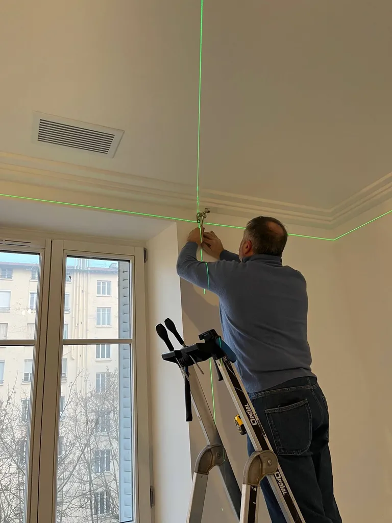 Installation de tringles décoratives