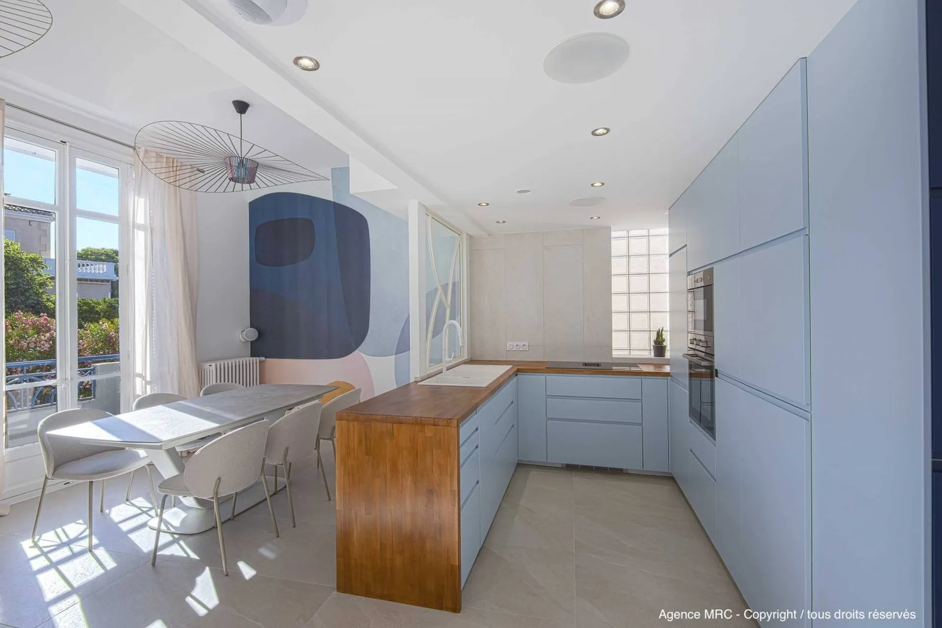 Architecte d'intérieur marseille : Travaux de rénovation avec équipe d'artisan et assurance décennale