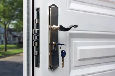 Demander un devis pour remplacement de porte d’entrée classique en PVC avec double vitrage phonique à Blagnac