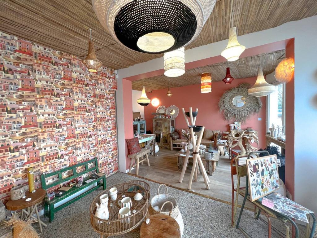 Immeuble à usage commercial Bordeaux Caudéran Centre 