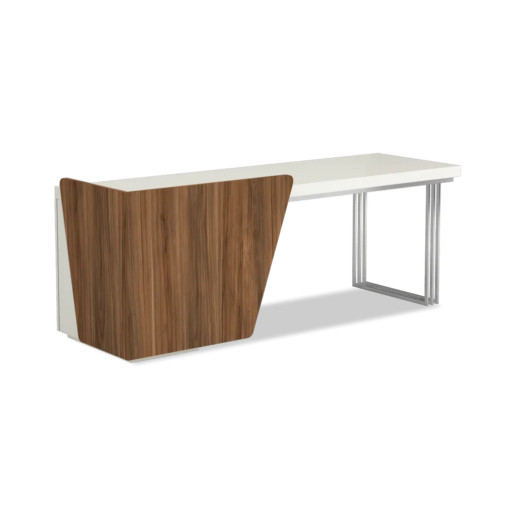 bureau avec grand plan de travail à Hyères dans le var à proximité de La Londe