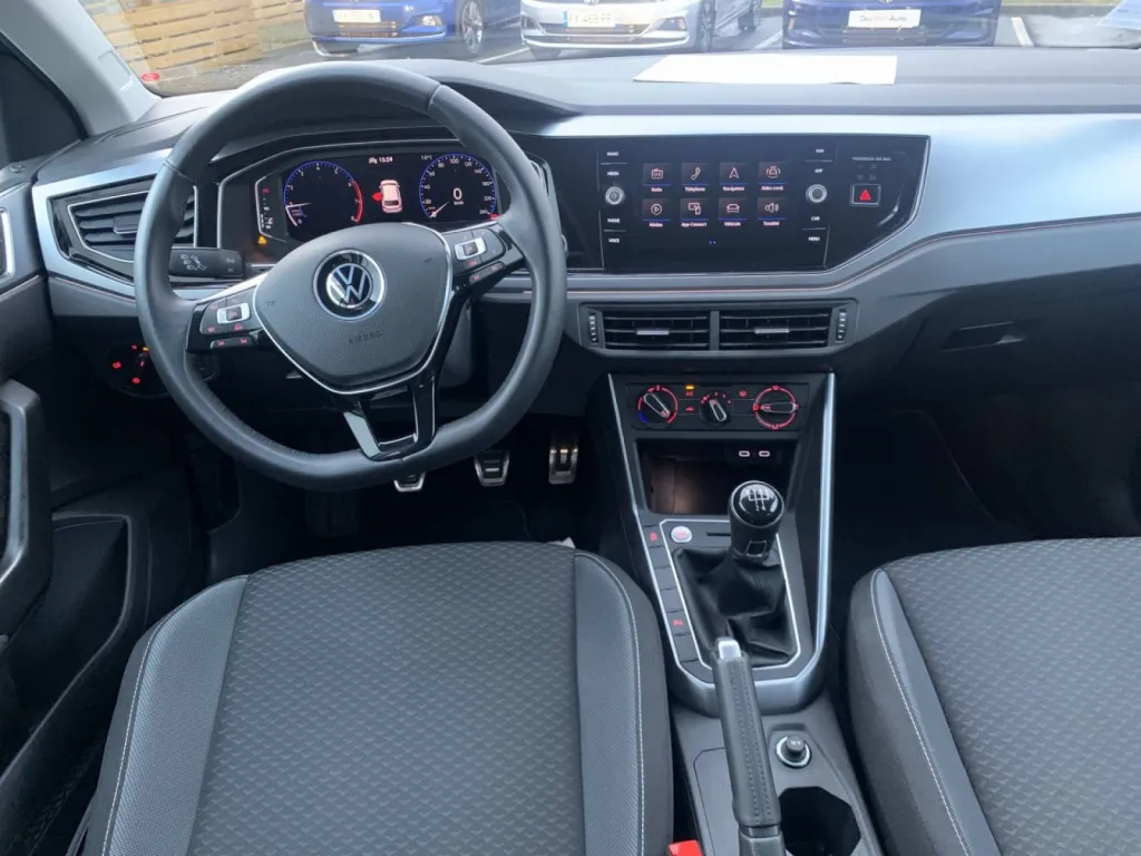 Volkswagen Polo d'occasion proche de Barentin essence Active