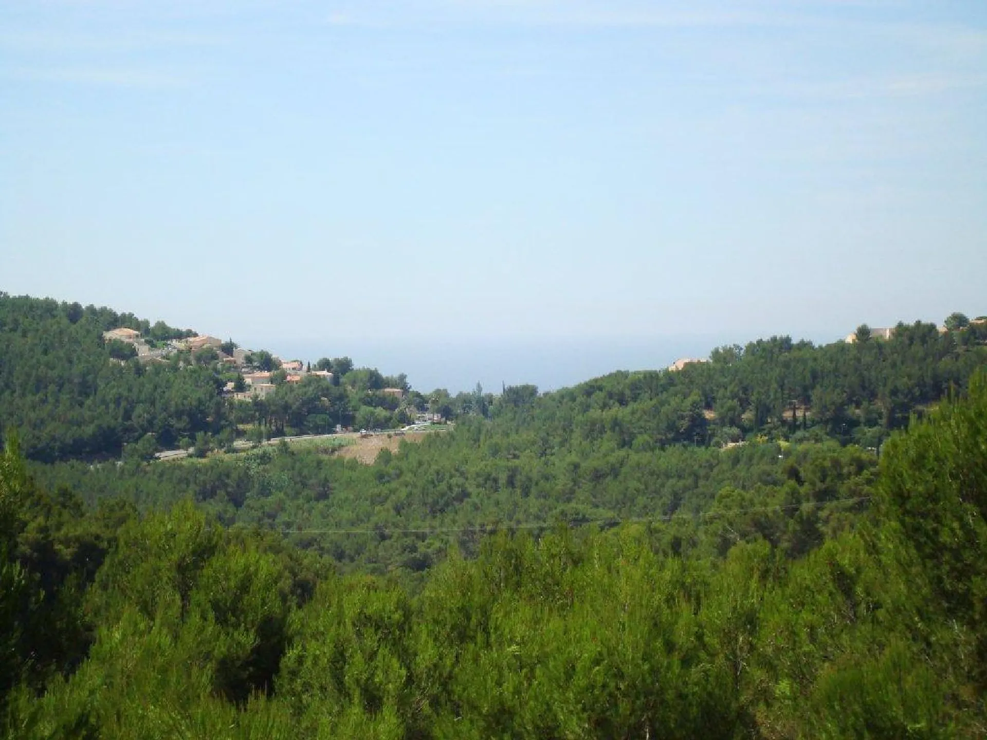 A VENDRE 5 Bandol 300m² habitables sur 5000m², dans quartier résidentiel, avec vue mer