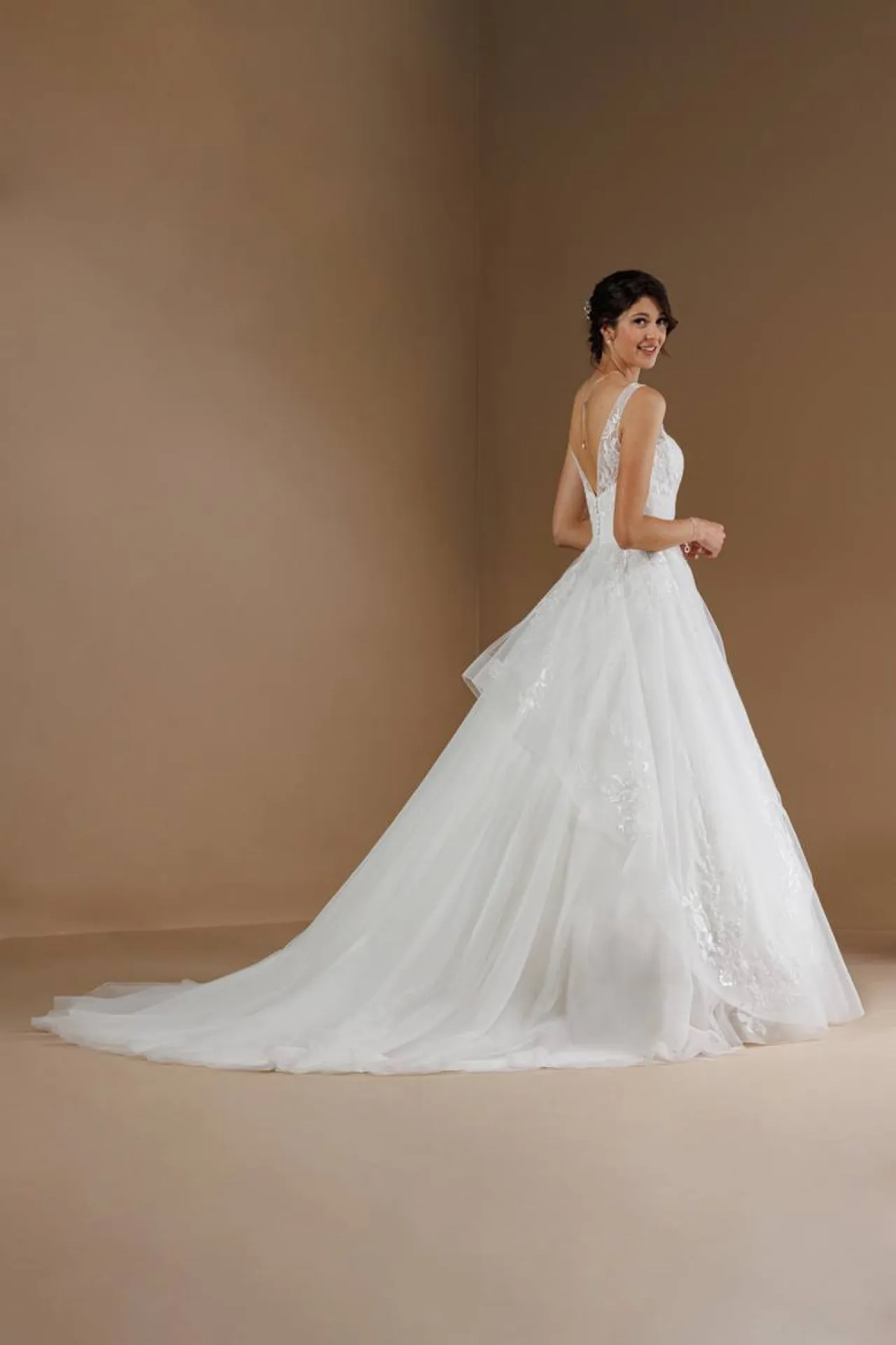 robe de mariée en dentelle sur Marseille proche Aix en Provence 