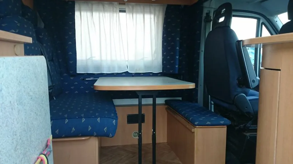 JOINT MOINS DE 6 M DE LONG A LANCON DE PROVENCE 13680