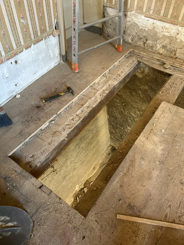 Création d’une trémie dans le plancher bois pour installation d’un escalier intérieur sur mesure à Villefranche-sur-Saône