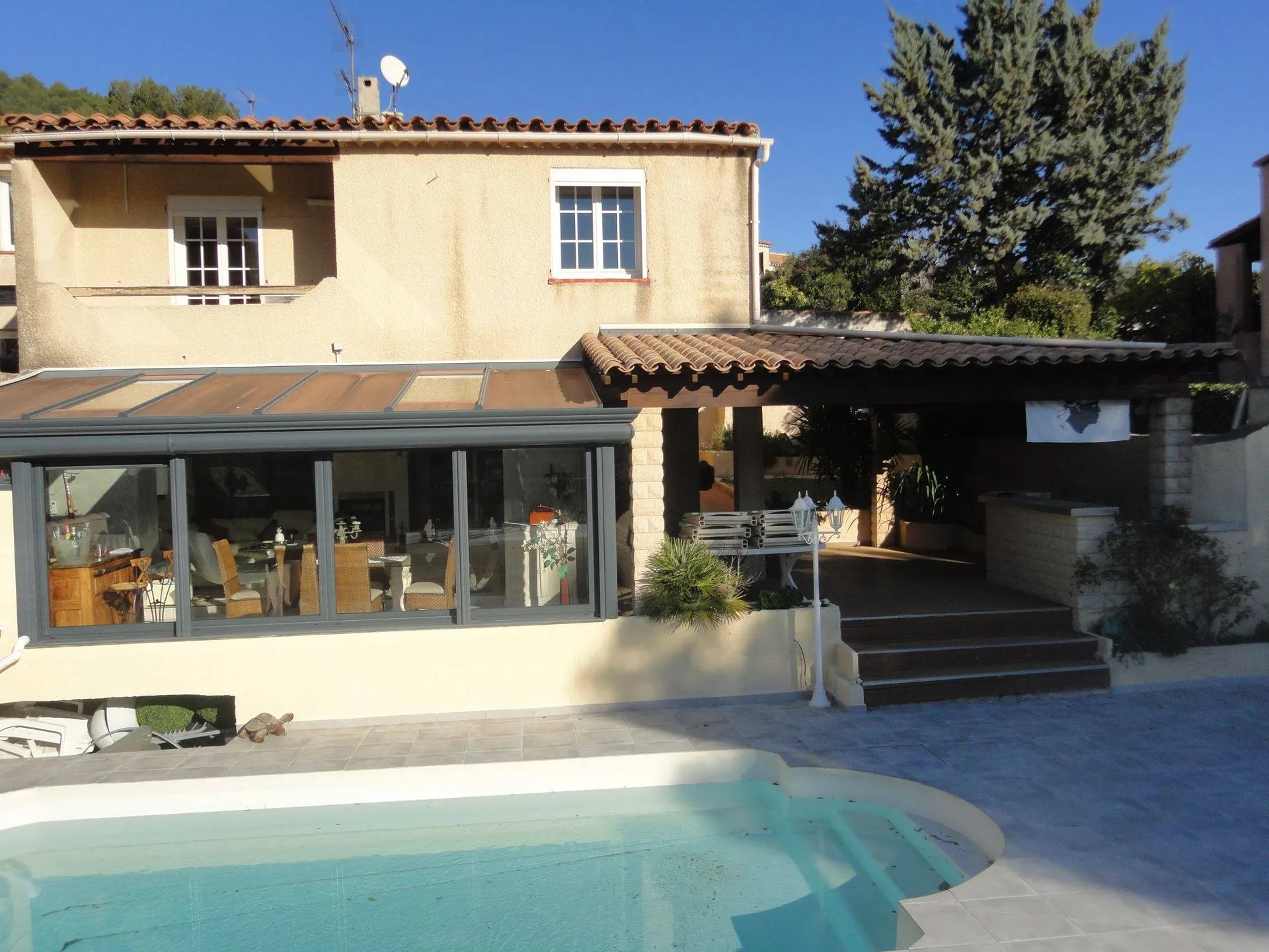 maison à vendre carnoux avec studio