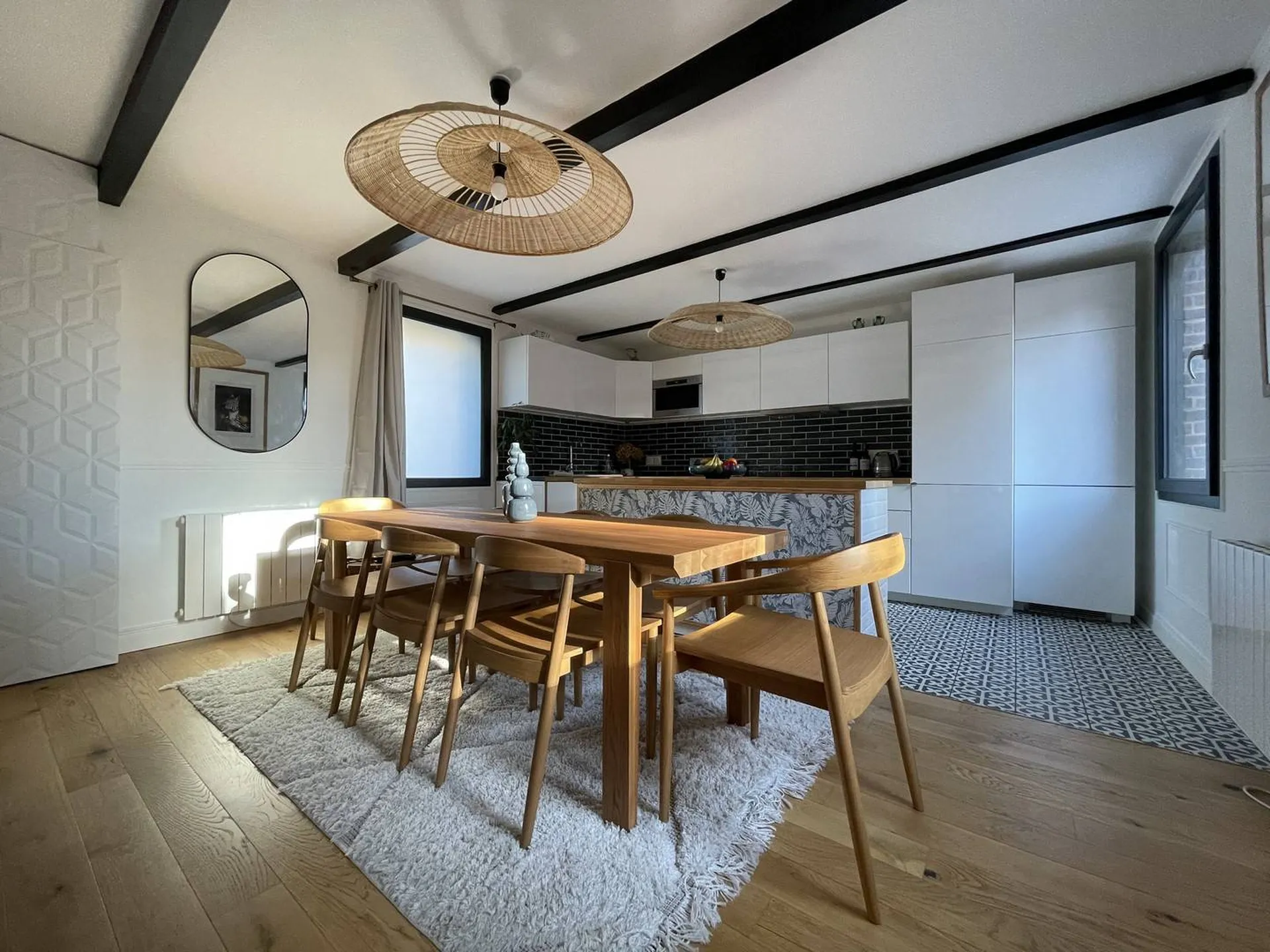 Maison de Maître du XIXe siècle, de 148,49 m² et son garage, bâtie sur un jardin de 639 m² à proximité du cœur de ville de Dieppe, 76.