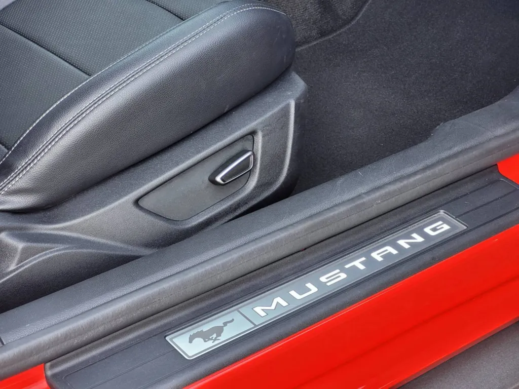 Ford Mustang Fastback occasion 2.3 Ecoboost 317 cv BV6 à Plaisance du Touch proche de Toulouse en Occitanie