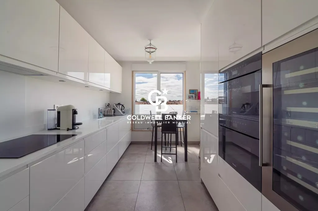 Appartement à vendre Bordeaux - dernier étage avec terrasse et balcon au Jardin Public
