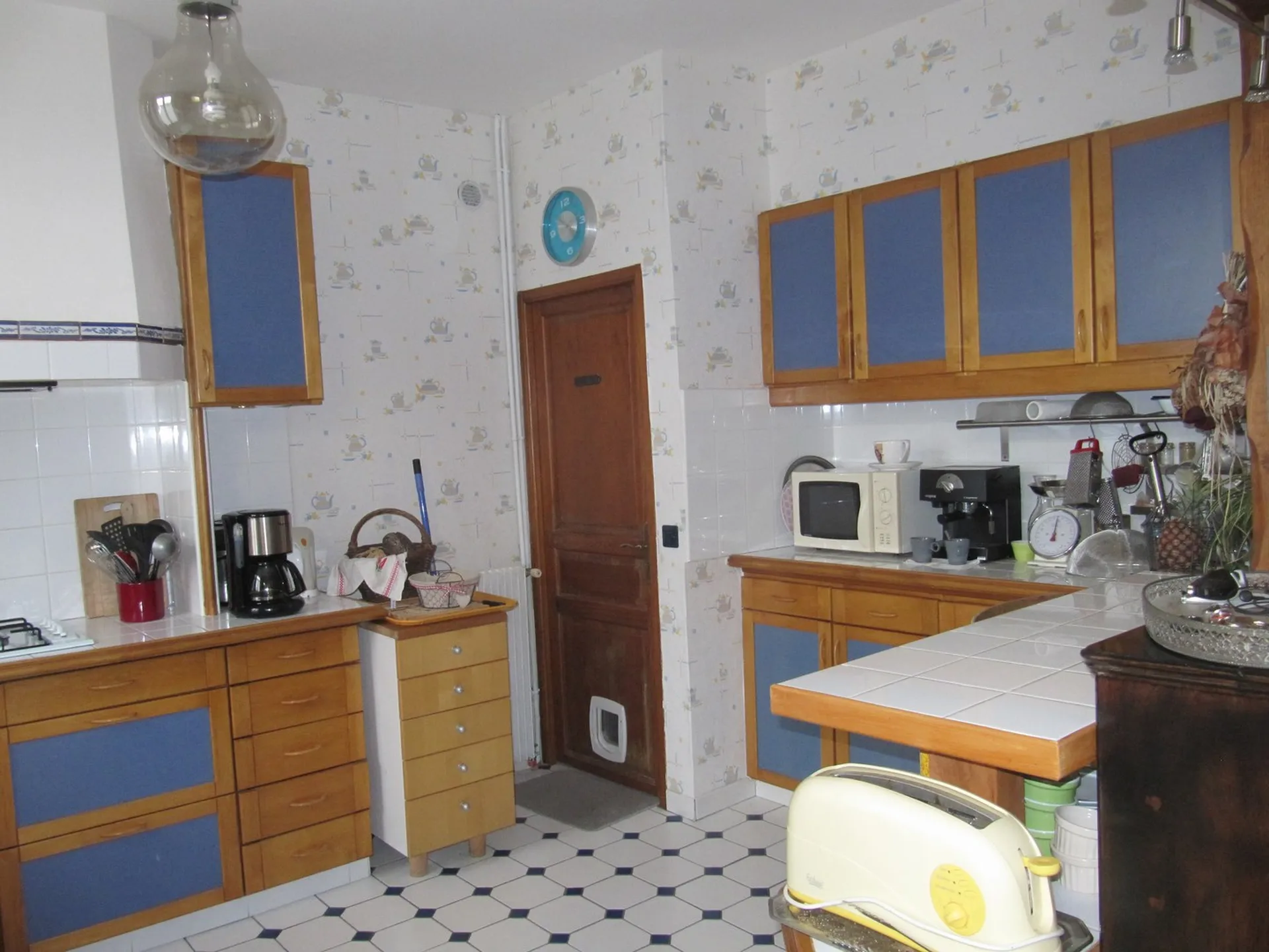 MAISON DE VILLE AVEC JARDIN MEZIDON-CANON