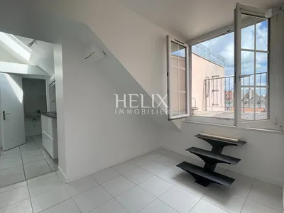 A vendre centre ville à Saint Germain en Laye, exceptionnel appartement agrémenté d'une terrasse 