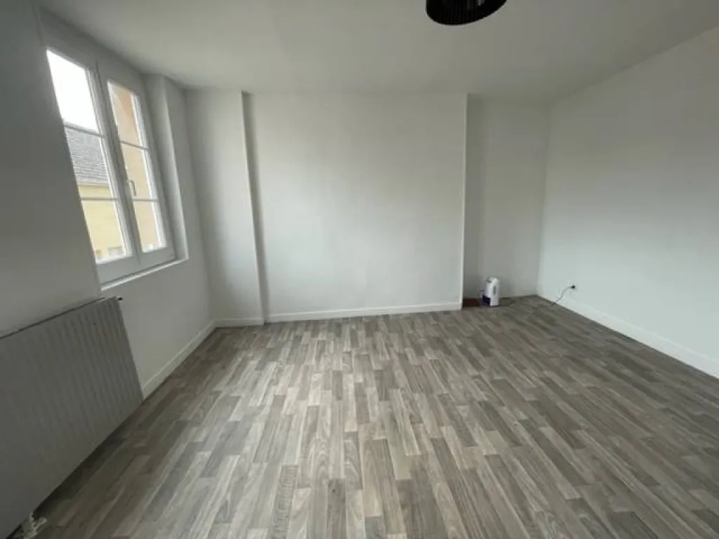 A vendre immeuble de 170 m² habitables comprenant 6 lots sur la commune d'ELBEUF 76500