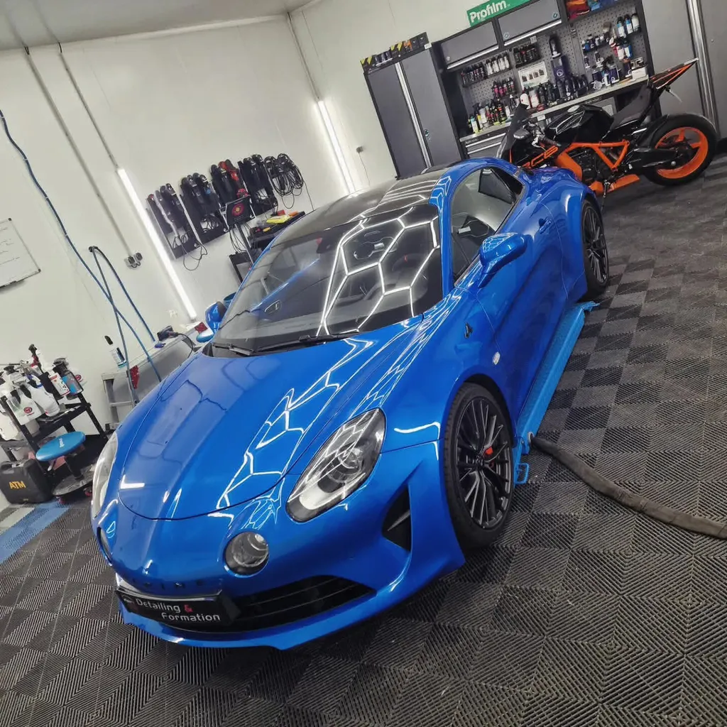 Rénovation et protection PPF toit carbone Alpine A110s