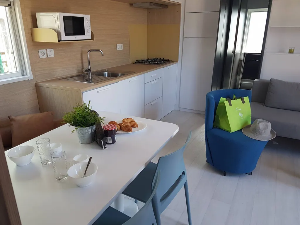 location de vacances bord de plage en camping 4 étoiles proche du Cap d'Agde 