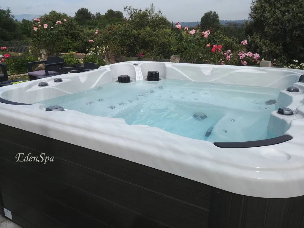 spa haut de gamme exterieur rians