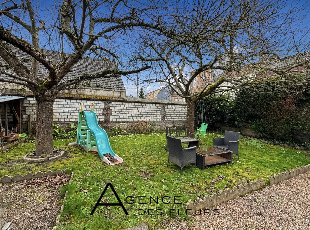 À vendre, jolie maison de 122 m² sur un terrain de 485 m² située à Caudebec-les-Elbeuf 76320