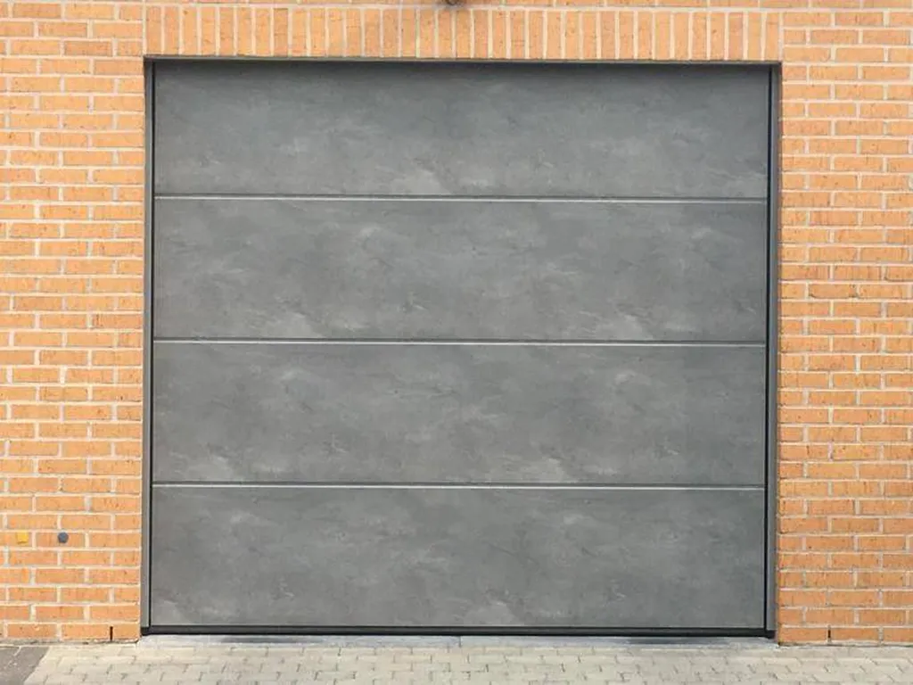 installation porte de garage enroulable posée à Eculy