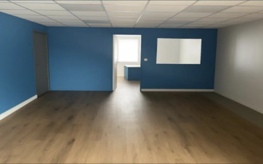 MONDEVILLE - Location local commercial