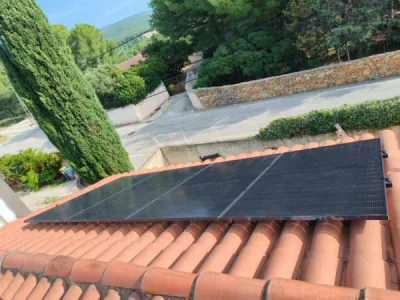 Pose de panneaux solaires à Hyères grâce au aides de l'état avec PESS expert RGE 