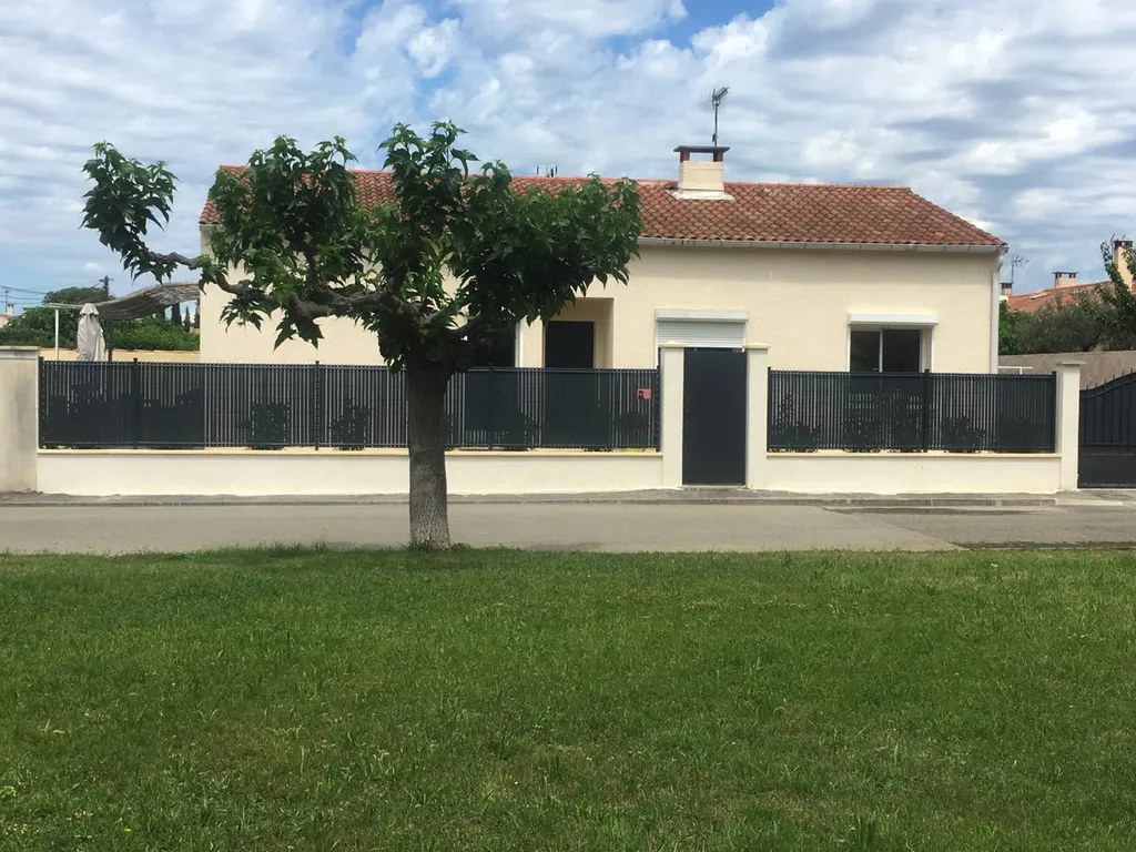 Modification d'une clôture pour une maison individuelle à Grans - clôture après travaux