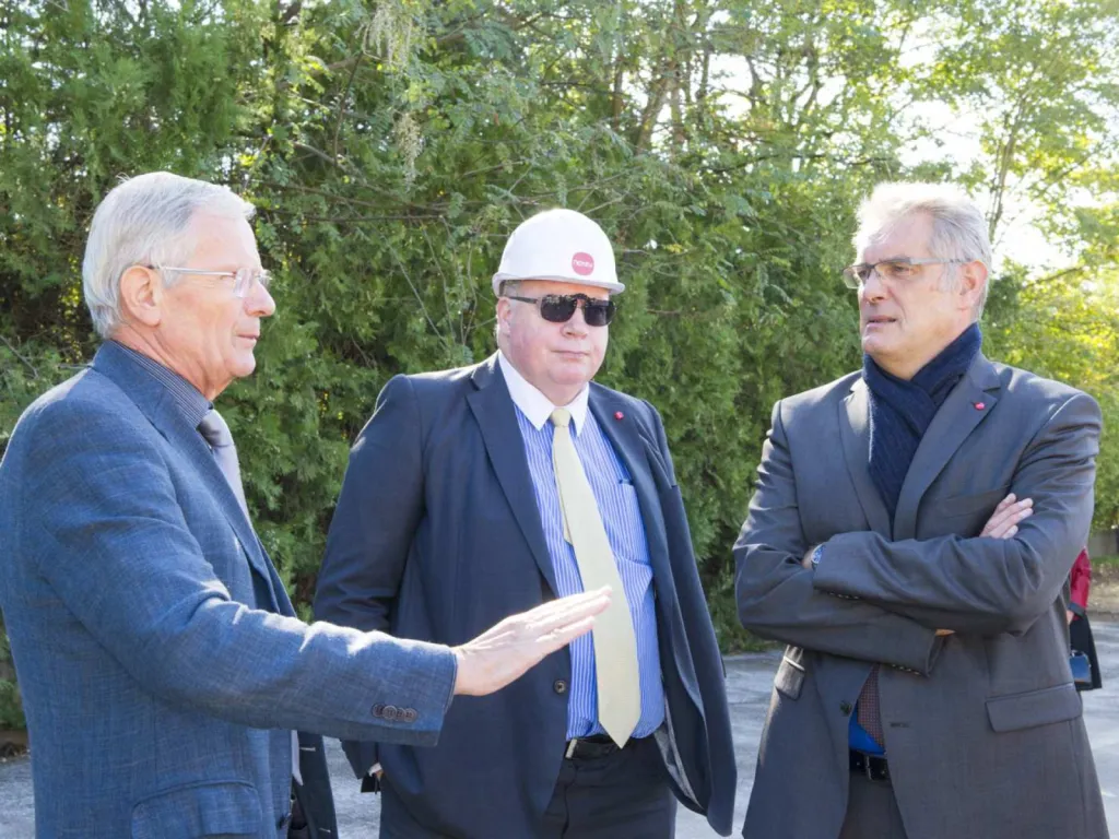 Reportage photographique événementiel pose de la première pierre résidence 