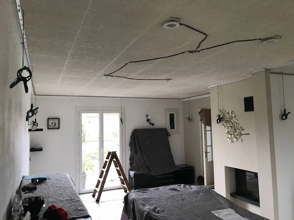 Comment cacher ou recouvrir un plafond en polystyrène ? St Gaudens
