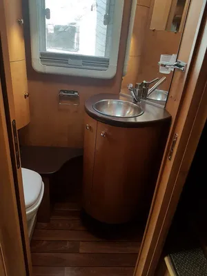 rapido 997M avec toilette séparé dans les bdr 13