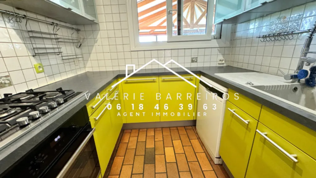 A vendre belle propriété de 130 m² édifiée sur un terrain de 3500 m² sur la commune de FRENEUSE 76410