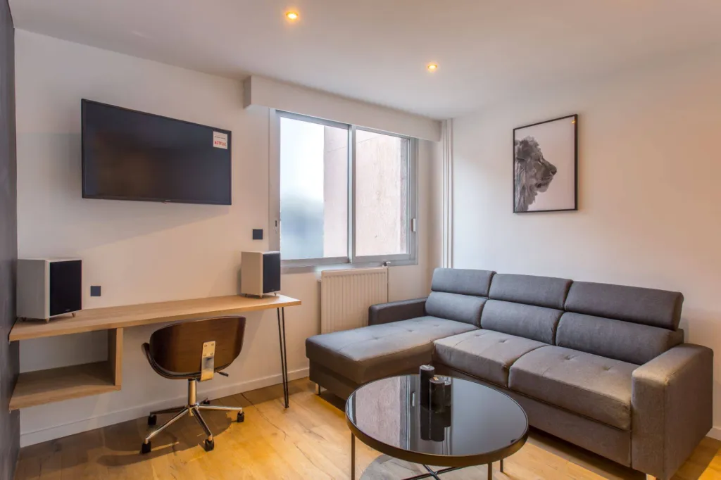 Acheter un appartement  comprenant 3 studios totalement meublés et équipés à ROUEN (76) ? 