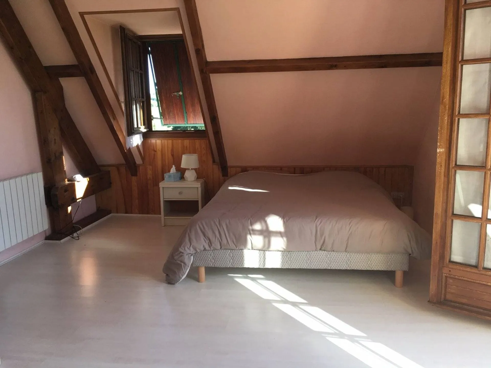 A visiter agréable maison de charme dans un environnement calme proche de la ville de Lisieux 14100