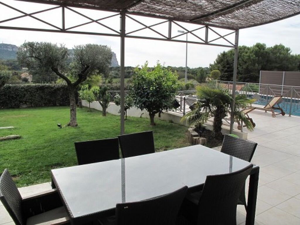 Villa à vendre 8 Cassis composée de 2 logements