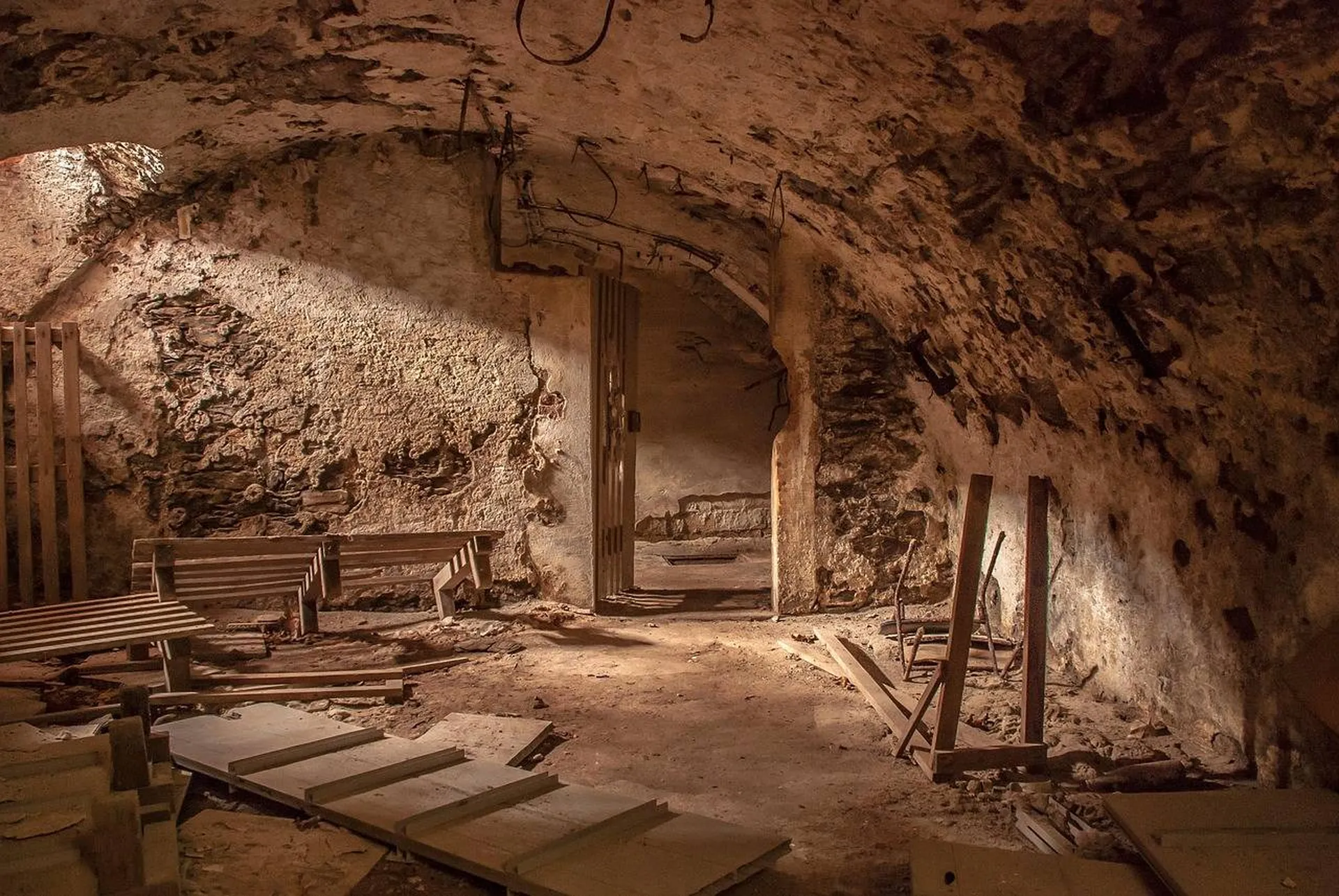 Société de débarras de caves à Ollioules