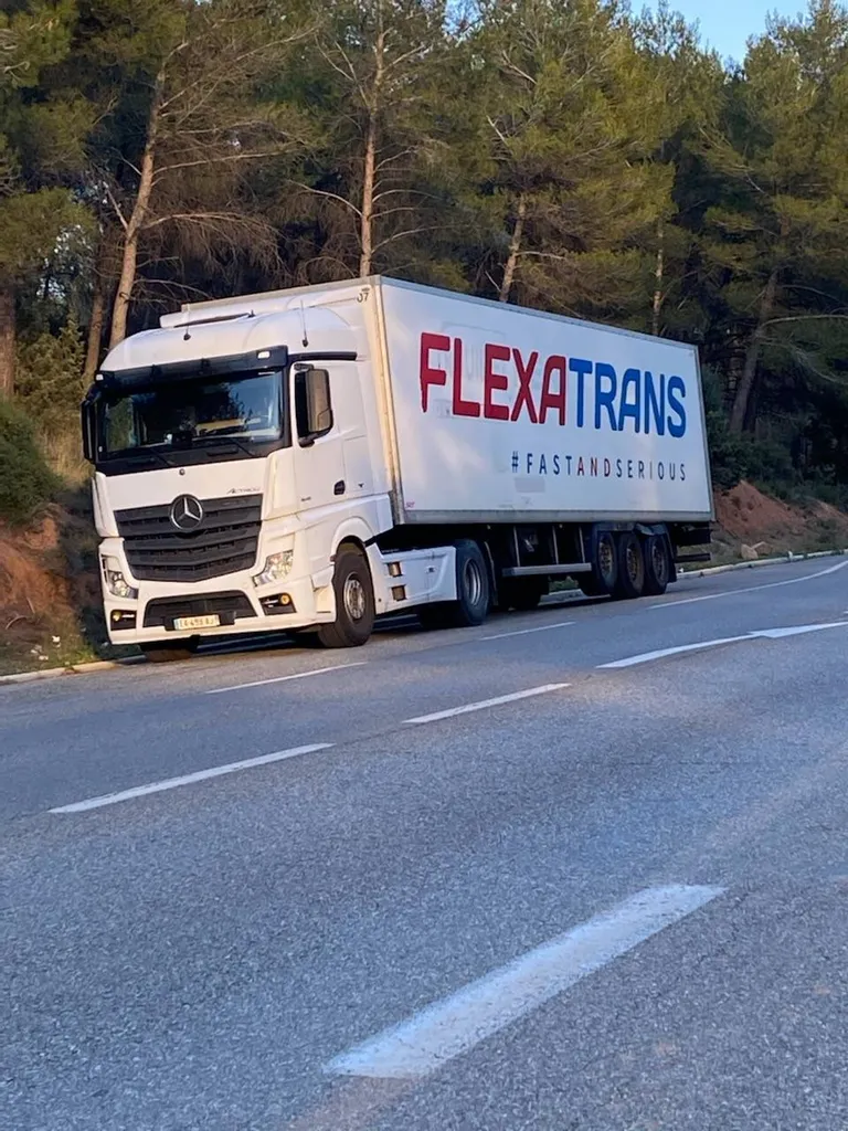 Camion routier de Flexatrans