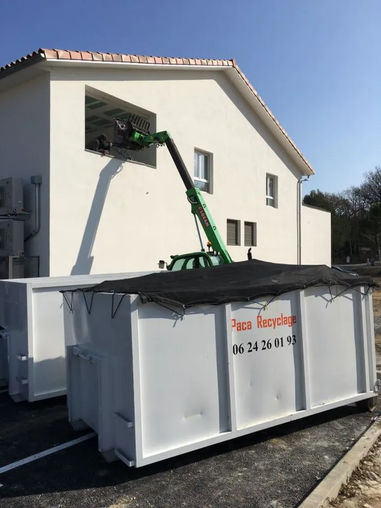 Location de bennes pour les artisans PACA RECYCLAGE