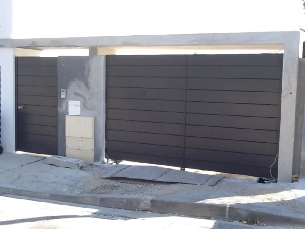 Thermolaquage d'un portail et d'un portillon réalisés par une ferronnerie à Lambesc