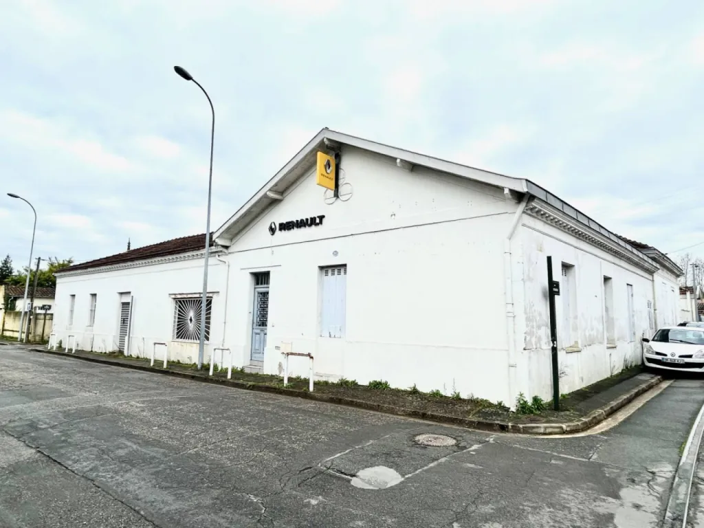 Ensemble immobilier (maison + ancien Garage automobile) Bègles  