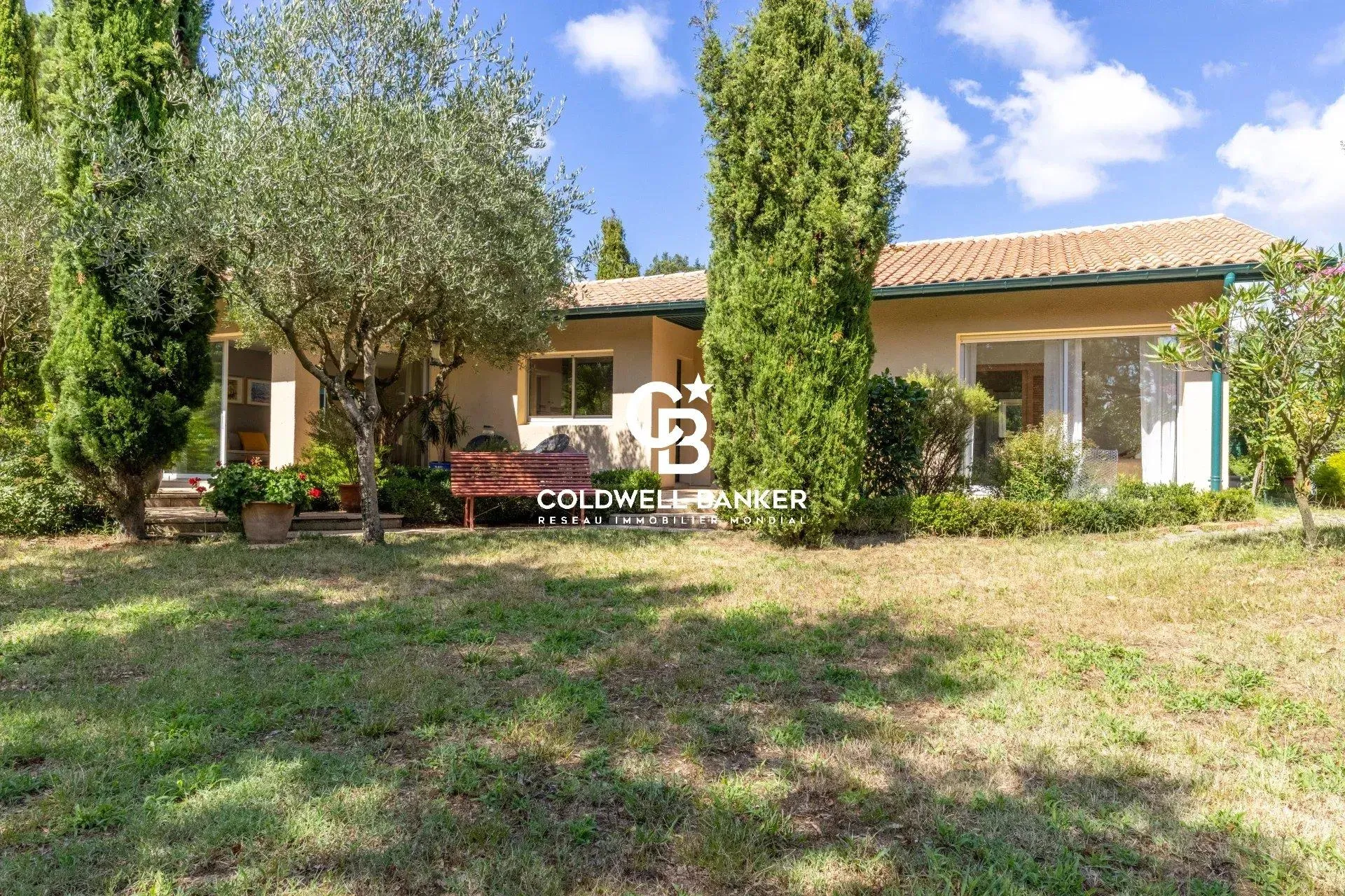 Maison à vendre à Hossegor – plain-pied avec studio indépendant et terrain de 1 500 m²