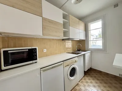 Location d'un studio meublé au calme dans le centre de Saint-Germain-En-Laye