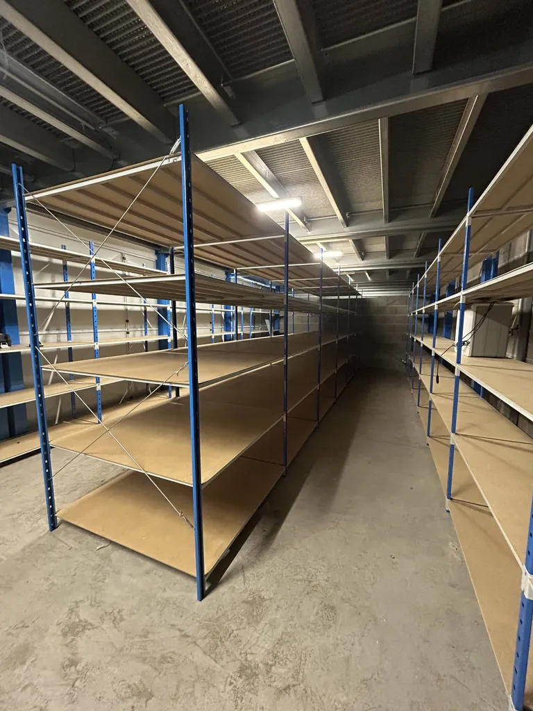 Etageres industrielles pour charges légères