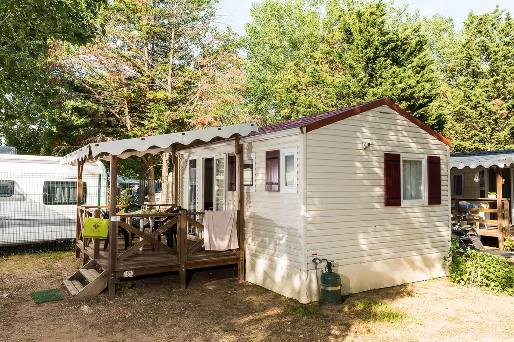 mobil home 4 couchages dans camping 4 étoiles au Cap d'Agde proche de Sète
