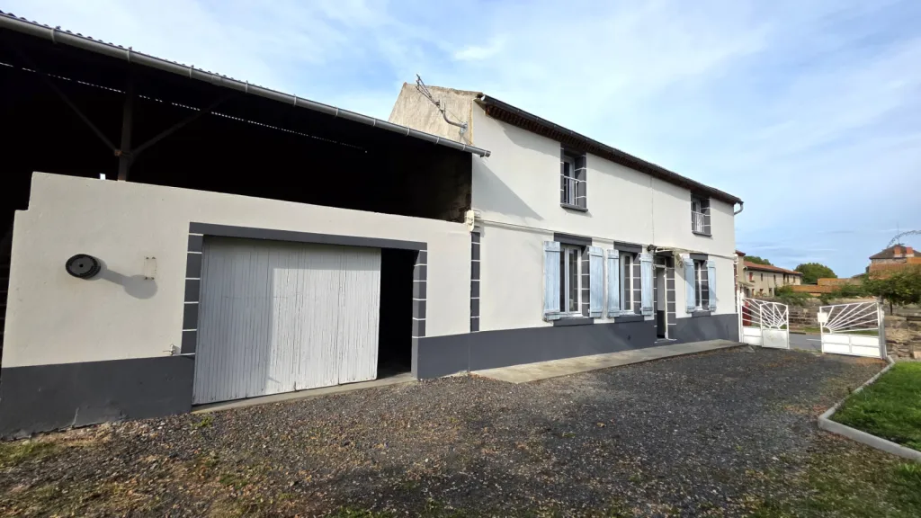 Acheter une maison de bourgs rénové à Surat 63